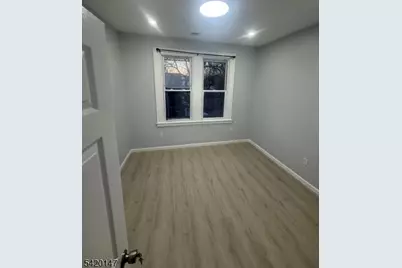 925 S 20th St, Newark, NJ 07108 - Photo 7