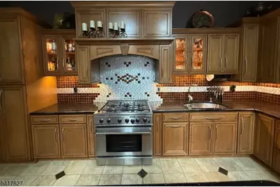 3606 Holman Ct, Bridgewater, NJ 08807 - Photo 3