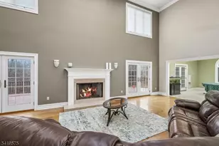 9 Nuthatch Ct, Allamuchy Township, NJ 07840 - Photo 5