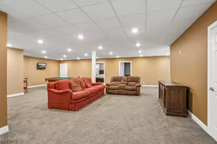 9 Nuthatch Ct, Allamuchy Township, NJ 07840 - Photo 39