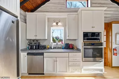 72 Hudson Dr, West Milford, NJ 07480 - Photo 7