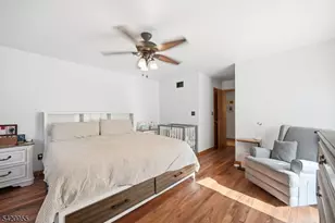 72 Hudson Dr, West Milford, NJ 07480 - Photo 13