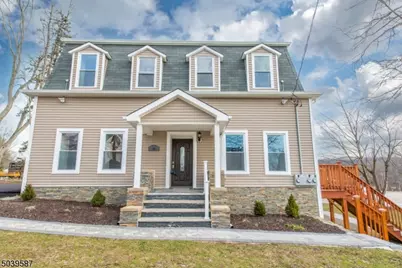 43 Perrin Ave #2, Pompton Lakes, NJ 07442 - Photo 1