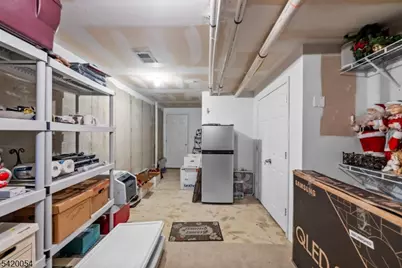 9 Goffle Brook Ct, Hawthorne, NJ 07506 - Photo 29