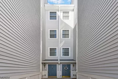 9 Goffle Brook Ct, Hawthorne, NJ 07506 - Photo 43