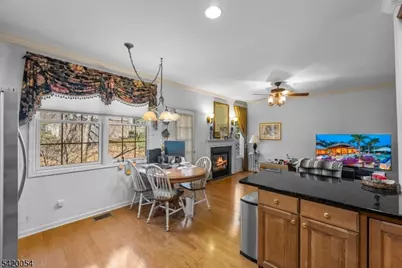 9 Goffle Brook Ct, Hawthorne, NJ 07506 - Photo 13