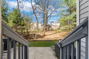 9 Goffle Brook Ct, Hawthorne, NJ 07506 - Photo 31