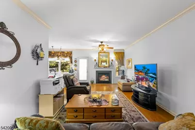 9 Goffle Brook Ct, Hawthorne, NJ 07506 - Photo 5