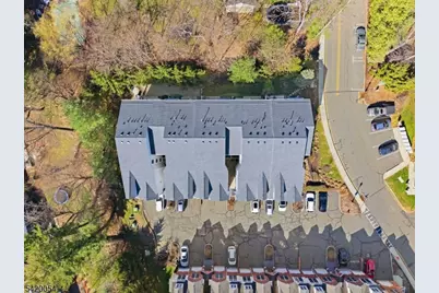 9 Goffle Brook Ct, Hawthorne, NJ 07506 - Photo 35