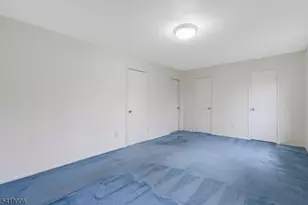 1 Tree Top Rd, Middlesex, NJ 08846 - Photo 17