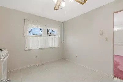 1 Tree Top Rd, Middlesex, NJ 08846 - Photo 13