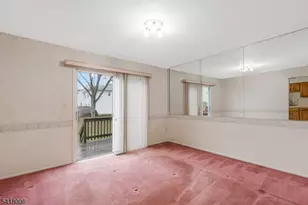 1 Tree Top Rd, Middlesex, NJ 08846 - Photo 9