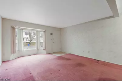 1 Tree Top Rd, Middlesex, NJ 08846 - Photo 5