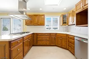 131 Walnut Ave, Clark Township, NJ 07066 - Photo 7