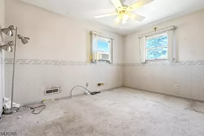 131 Walnut Ave, Clark Township, NJ 07066 - Photo 21