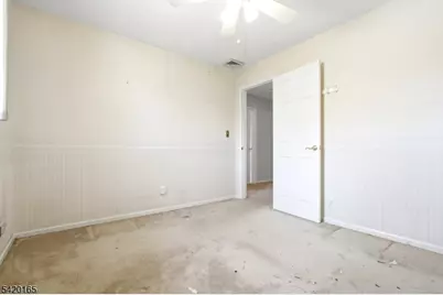 131 Walnut Ave, Clark Township, NJ 07066 - Photo 19