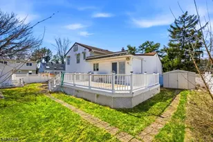 131 Walnut Ave, Clark Township, NJ 07066 - Photo 27