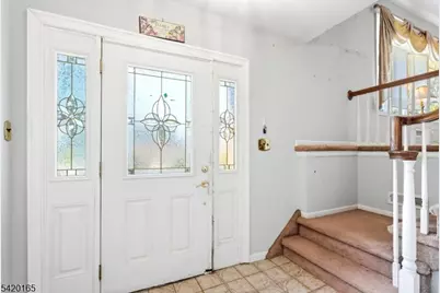 131 Walnut Ave, Clark Township, NJ 07066 - Photo 3