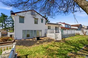 131 Walnut Ave, Clark Township, NJ 07066 - Photo 31