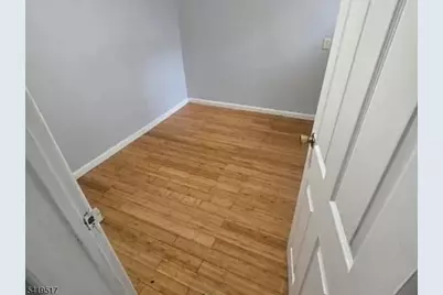 588 S 10th St #1B, Newark, NJ 07103 - Photo 3