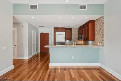 8100 River Rd #210, North Bergen, NJ 07047 - Photo 5