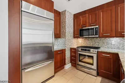 8100 River Rd #210, North Bergen, NJ 07047 - Photo 11