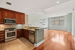 8100 River Rd, North Bergen, NJ 07047 - Photo 9