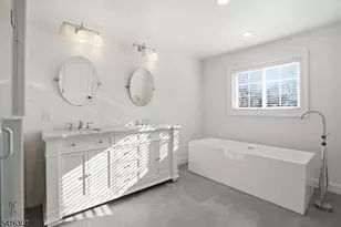 44 Manor Rd, Livingston, NJ 07039 - Photo 23