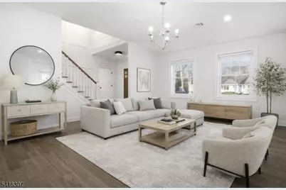 44 Manor Rd, Livingston, NJ 07039 - Photo 3