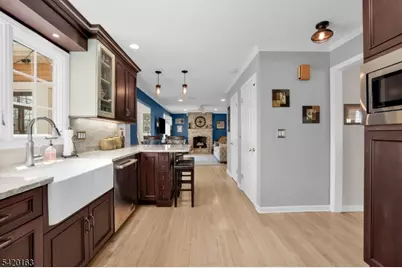 1 Sylvan Ct, Pequannock Township, NJ 07444 - Photo 9