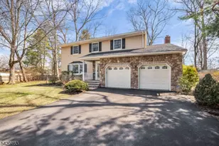 1 Sylvan Ct, Pequannock Township, NJ 07444 - Photo 3
