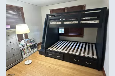 325 Bogert Ave, Ridgewood, NJ 07450 - Photo 5