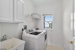 314 Biltmore Ln, Franklin Township, NJ 08873 - Photo 15