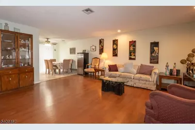 264B Crosse Dr #B, Monroe Township, NJ 08831 - Photo 3