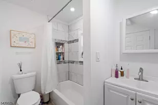 247 E 7th Ave, Roselle, NJ 07203 - Photo 37