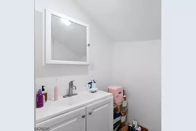 247 E 7th Ave, Roselle, NJ 07203 - Photo 35