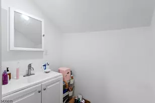 247 E 7th Ave, Roselle, NJ 07203 - Photo 35