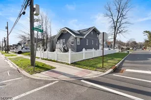 247 E 7th Ave, Roselle, NJ 07203 - Photo 5