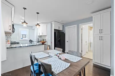 247 E 7th Ave, Roselle, NJ 07203 - Photo 19