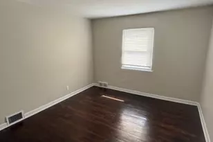 142 Tuxedo Pkwy, Newark, NJ 07106 - Photo 3