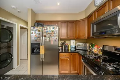 235 Dakota St, Paterson, NJ 07503 - Photo 11