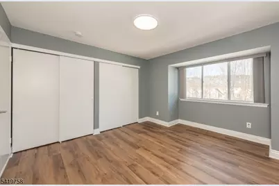 56 Woods Edge Dr, Roxbury Township, NJ 07876 - Photo 17