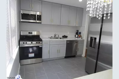 2 Evelyn Ct, Maplewood, NJ 07040 - Photo 7