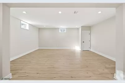 77 Elmwood Dr, Livingston, NJ 07039 - Photo 31