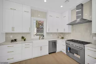 77 Elmwood Dr, Livingston, NJ 07039 - Photo 13