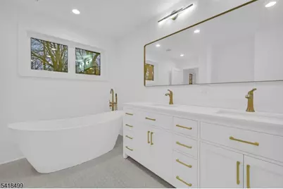 77 Elmwood Dr, Livingston, NJ 07039 - Photo 21