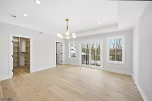 77 Elmwood Dr, Livingston, NJ 07039 - Photo 19