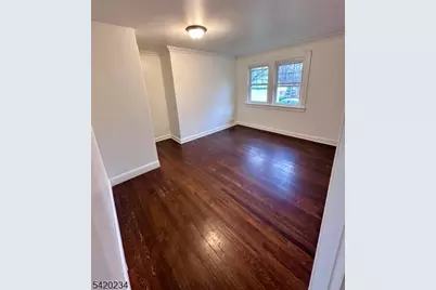 8 Plymouth St, Fairfield, NJ 07004 - Photo 11