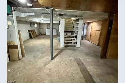 8 Plymouth St, Fairfield, NJ 07004 - Photo 13