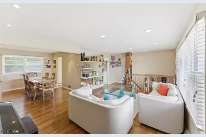 11 Pilgrim Way, Wayne, NJ 07470 - Photo 5